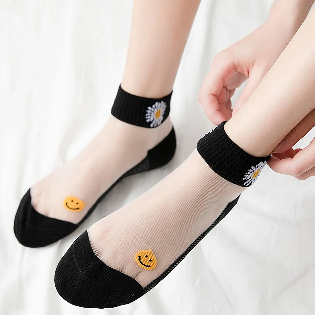 5-Pair Daisy & Smiley Short Socks Set - Sheer Comfort, Playful Design, Womens Casual Wear