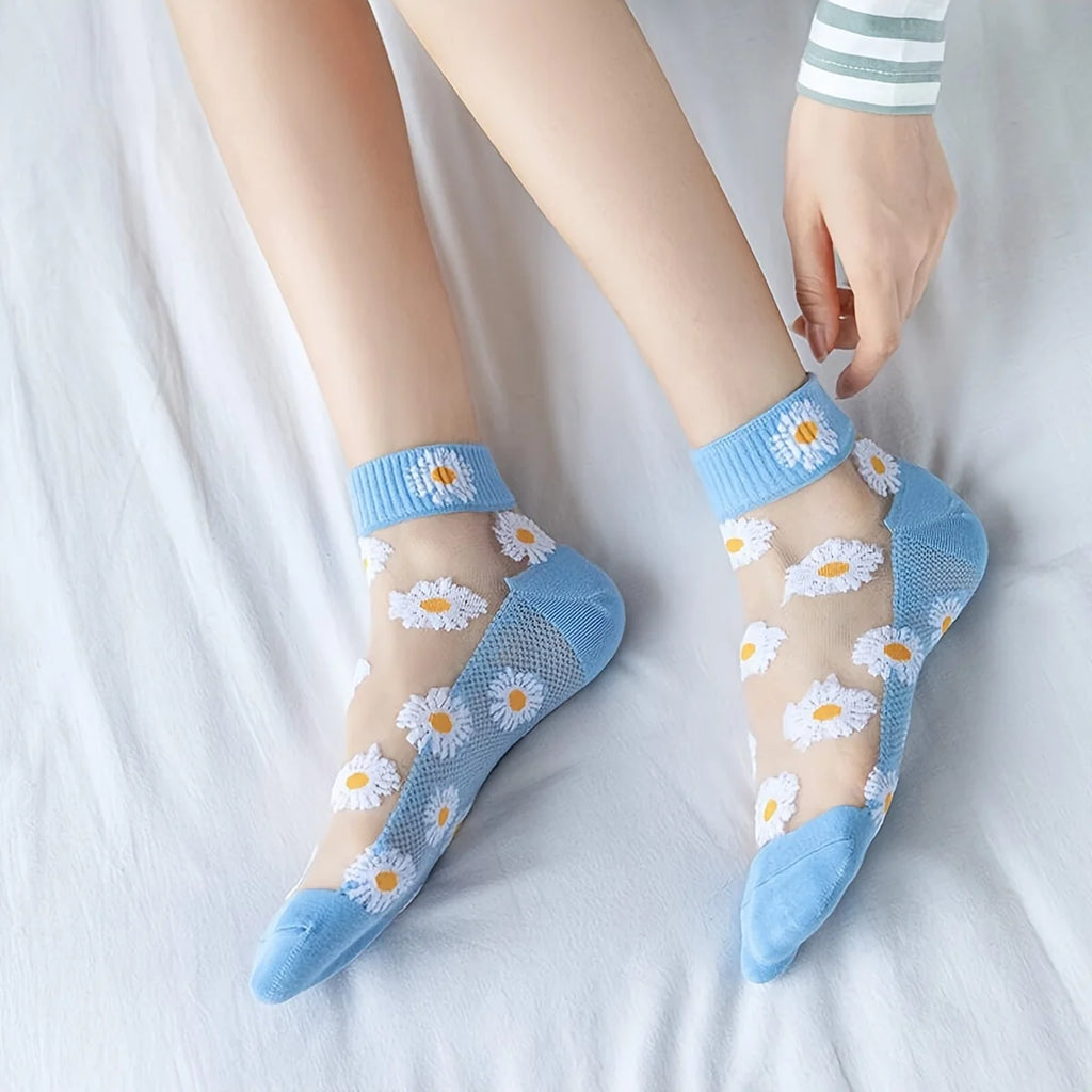 5-Pair Daisy & Smiley Short Socks Set - Sheer Comfort, Playful Design, Womens Casual Wear
